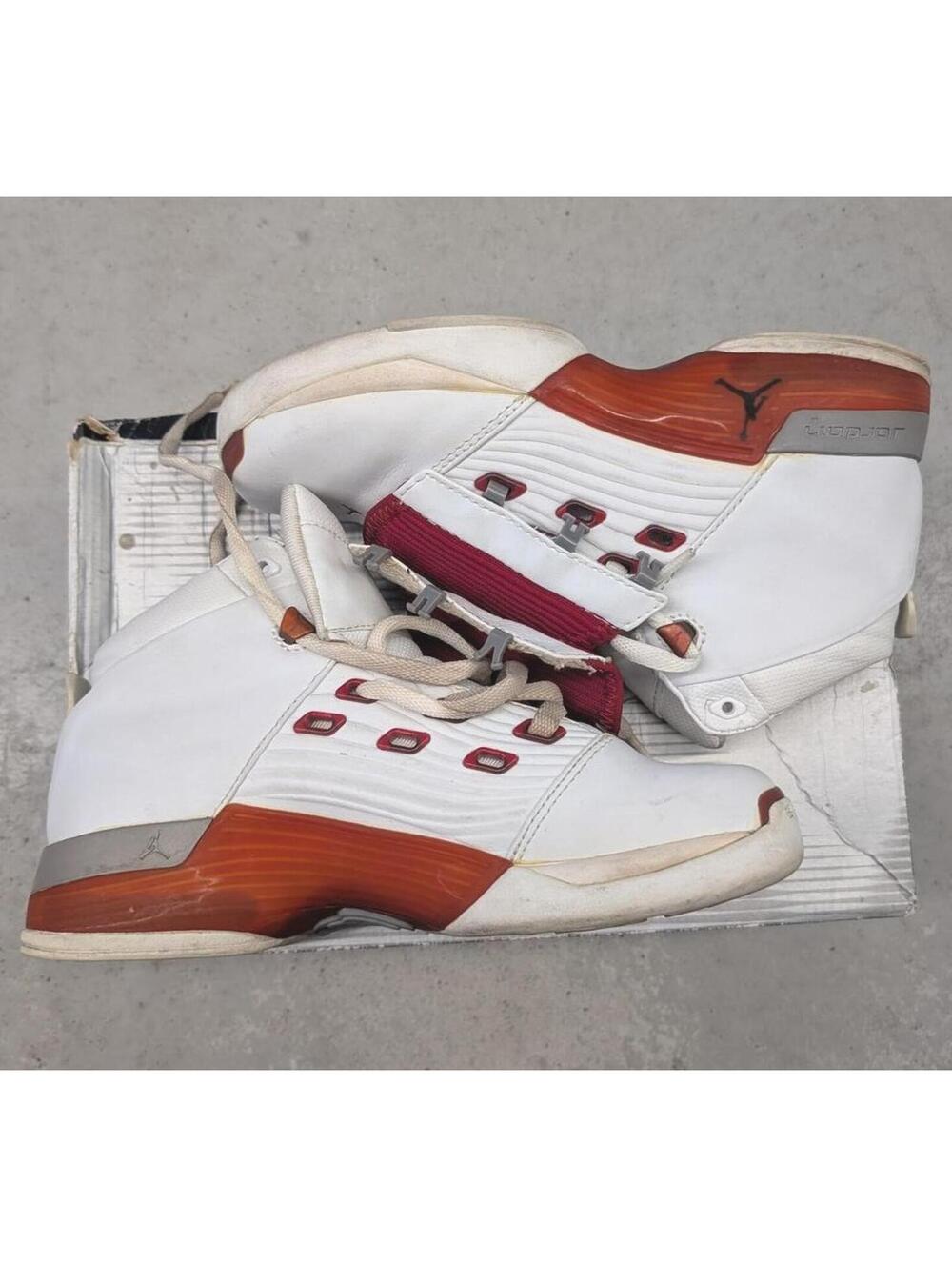 Nike Air Jordan 17 OG "Varsity Red" Size 6Y With Box